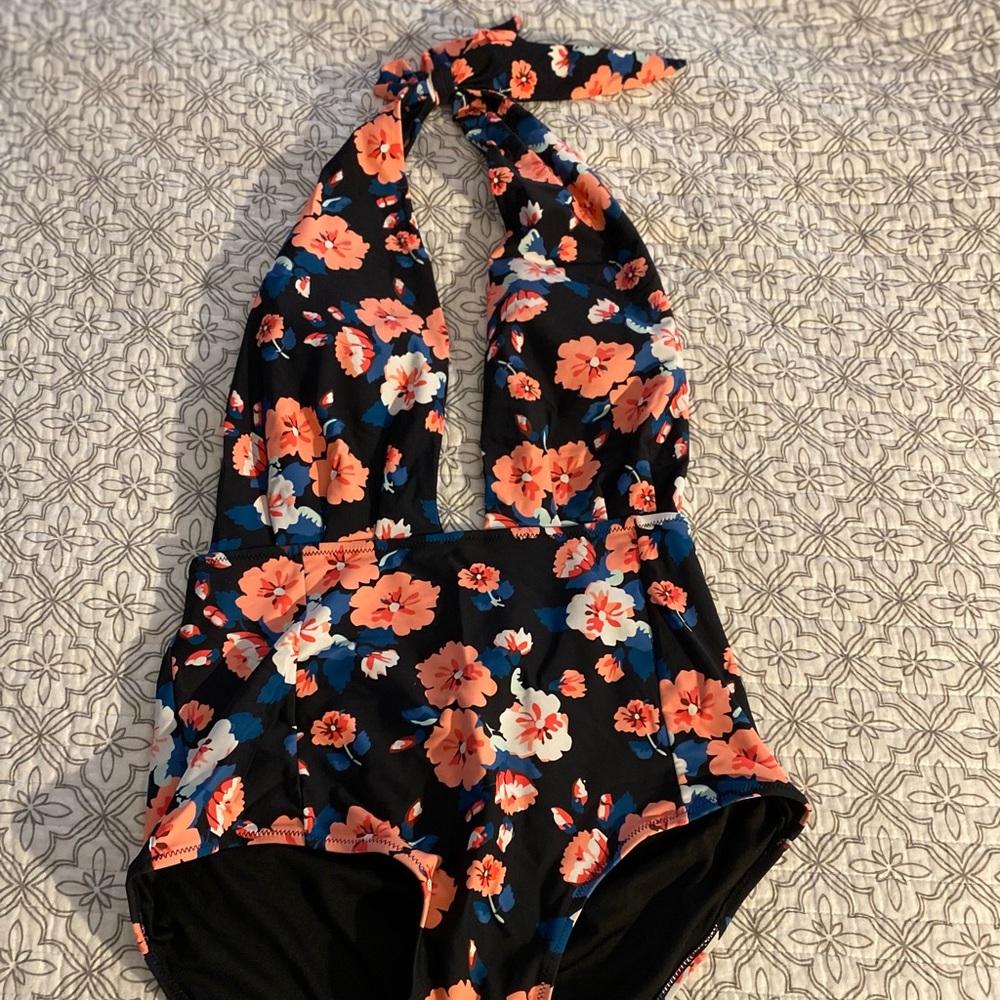 Cupshe floral & black one piece
